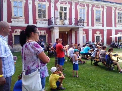 Zahradní slavnost na zámku Stekník, foto NPÚ Zahradní slavnost na zámku Stekník, foto NPÚ