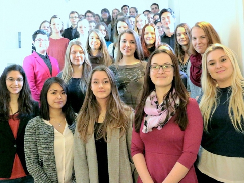 Filozofická fakulta Univerzity Karlovy otevírá náruč středoškolákům, foto Filozofická fakulta UK Filozofická fakulta Univerzity Karlovy otevírá náruč středoškolákům, foto Filozofická fakulta UK