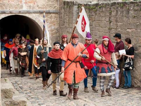 Na milovníky gotiky čekají Historické slavnosti na hradě Kost Na milovníky gotiky čekají Historické slavnosti na hradě Kost