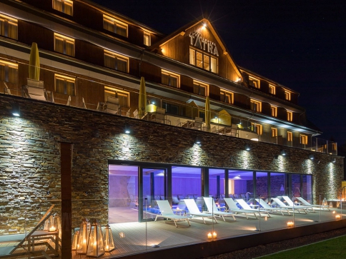 Rekonstrukce grandhotelu TATRA byla dokončena, foto SYNOT Real Estate Rekonstrukce grandhotelu TATRA byla dokončena, foto SYNOT Real Estate