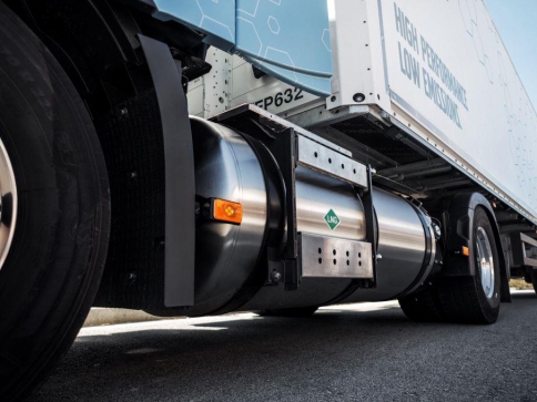 Volvo Trucks s plynovým pohonem produkují méně emisí CO2, foto AB Volvo Volvo Trucks s plynovým pohonem produkují méně emisí CO2, foto AB Volvo