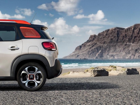 Nové kompaktní SUV Citroën C3 Aircross je finalistou ankety Autobest 2018, foto Citroën Nové kompaktní SUV Citroën C3 Aircross je finalistou ankety Autobest 2018, foto Citroën