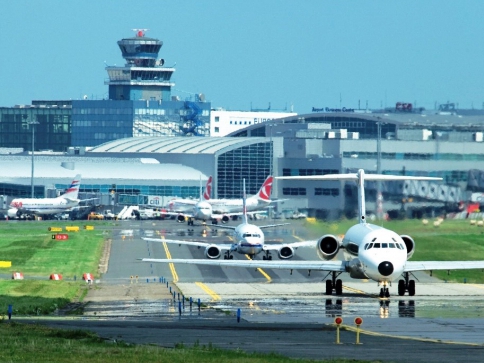 Český Aeroholding a Letiště Praha se spojí do jedné společnosti, foto: Český Aeroholding, a.s. Český Aeroholding a Letiště Praha se spojí do jedné společnosti, foto: Český Aeroholding, a.s.