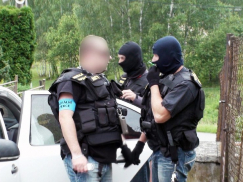 GIBS stíhá policistu z Prahy za podvody, foto: GIBS GIBS stíhá policistu z Prahy za podvody, foto: GIBS