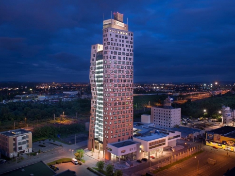 Před pěti lety byla otevřena nejvyšší budova v Česku: AZ TOWER, foto: PSJ a.s. Před pěti lety byla otevřena nejvyšší budova v Česku: AZ TOWER, foto: PSJ a.s.