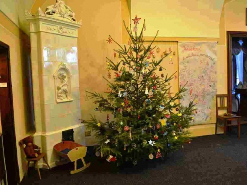 Zimní sezonu zahájí Hradozámecký advent, foto: zamek-vizovice.cz Zimní sezonu zahájí Hradozámecký advent, foto: zamek-vizovice.cz