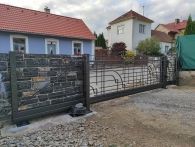 Pojezdová kovaná brána,Lelekovice,2021