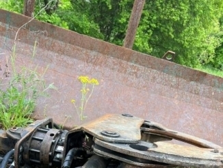 19757183_2.jpg