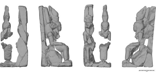 Dvojice sousoší boha Amona a bohyně Mut, foto Národní muzeum