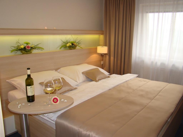 Luxusní ubytování v nových pokojích hotelu Podlesí, foto hotel Podlesí