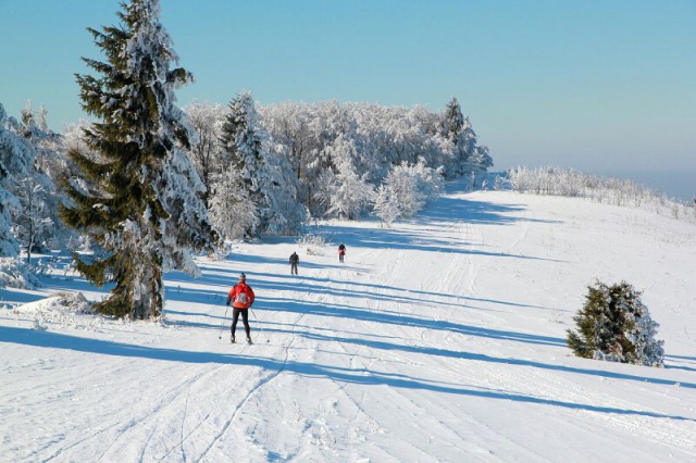 Ve Ski areálu Razula si můžete v zimě užít nejen lyžování, ale také koupání díky akci „Lyžuj a plav