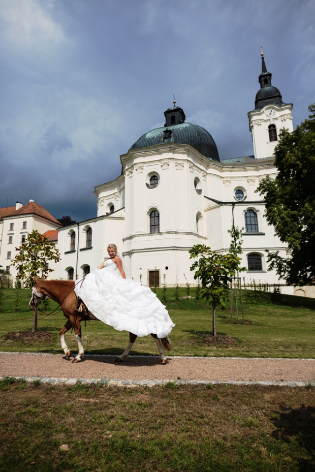 Svatební dny na zámku Křtiny se budou konat v pátek 27. 2. 2015 od 15:00 do 20:00 hodin, v sobotu 28. 2. 2015 od 9:00 do 16:00 hodin. Foto: zámek Křtiny