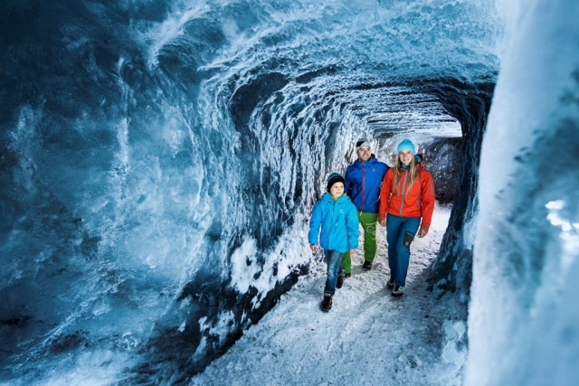 Ledovcová jeskyně © Stubaier Gletscher / Andre Schoenherr