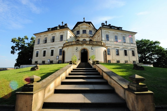 Svatební veletrh na zámku Karlova Koruna s bohatou tombolou