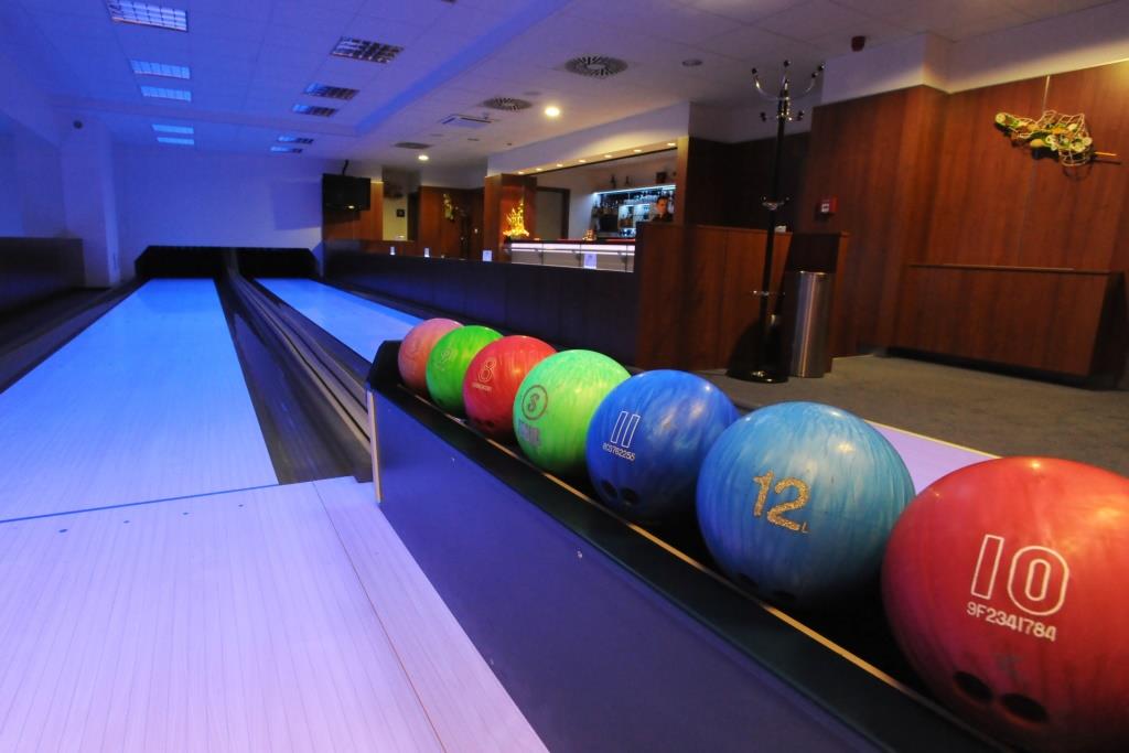 Bowling v Hotelu AVANTI, foto Hotel AVANTI