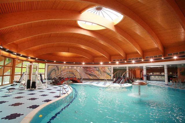 Wellness centrum v hogtelu Nástup s bazénem, foto hotel Nástup