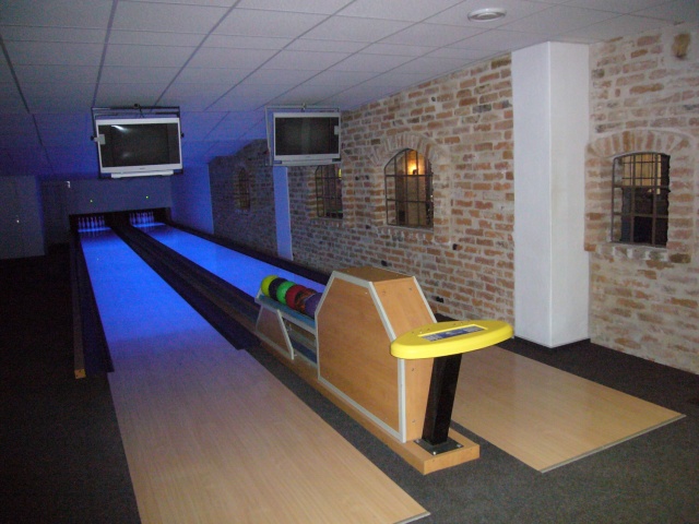 Hotel Staráá Škola: Najdete u nás 2 bowlingové dráhy