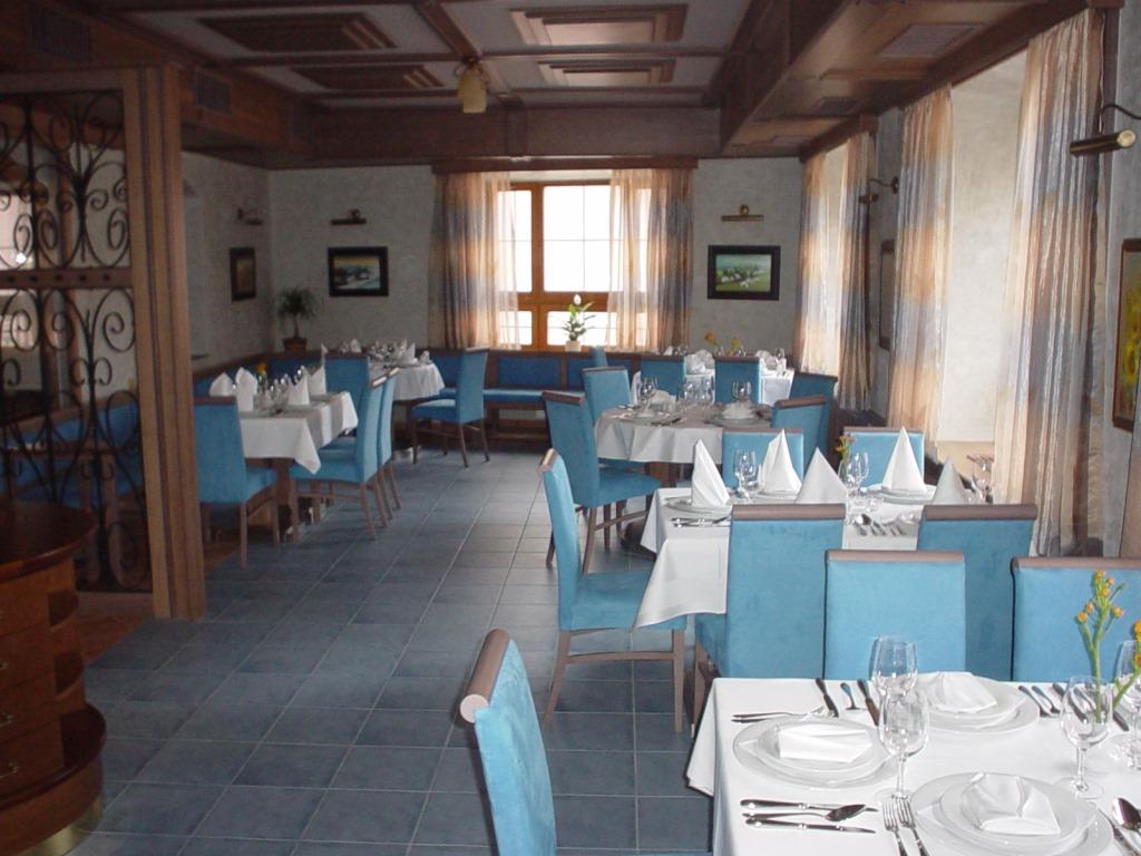 Modrá restaurace v Hotelu AGH, foto Hotel AGH
