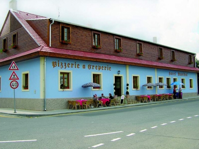 Hotel Rustikal, foto Zámecký resort Dětenice