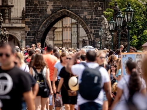 V Praze opět narůstá počet Airbnb/IPR Praha 