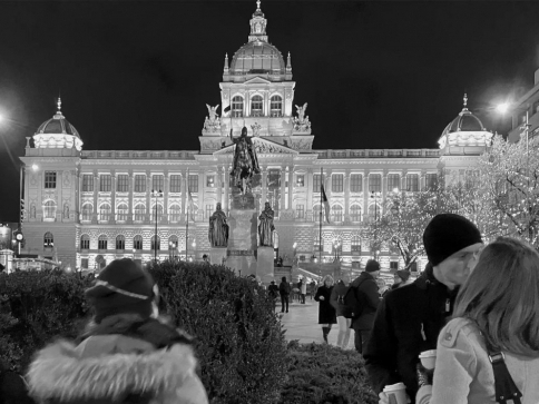 Galerie FSv si vás dovoluje pozvat na výstavu fotografií Pavel Kopp – Praha, město milostné.