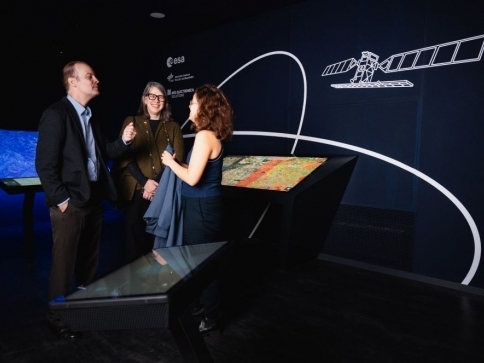 Česko slaví 17 let v Evropské kosmické agentuře/planetum.cz Česko slaví 17 let v Evropské kosmické agentuře/planetum.cz