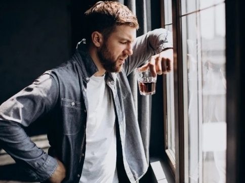 Co dělá alkohol s naším tělem/lekarna.cz