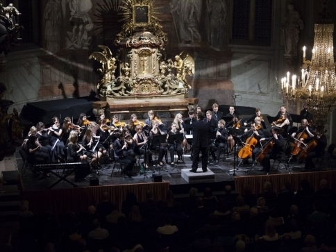  Akademický orchestr ČVUT/ Dirigent Jan Šrámek