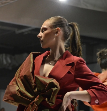 Elegance – Avantgarda/ vll