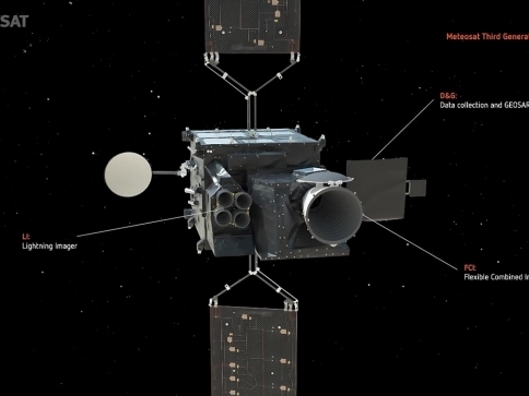 Pohled na přední část družice MTG I1 a její přístrojové vybavení, Zdroj: © EUMETSAT 2025, © ESA 2025