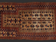 Milotice, modlitební koberec baluč kočovného kmene s tradičními vzory geometrické stylizace původně rostlinných motivů, foto NPÚ