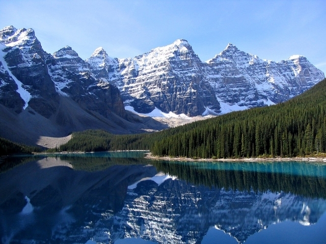 Foto: Valley of the Ten Peaks and Moraine Lake, Banff National Park, Canada ,wikipedia.org