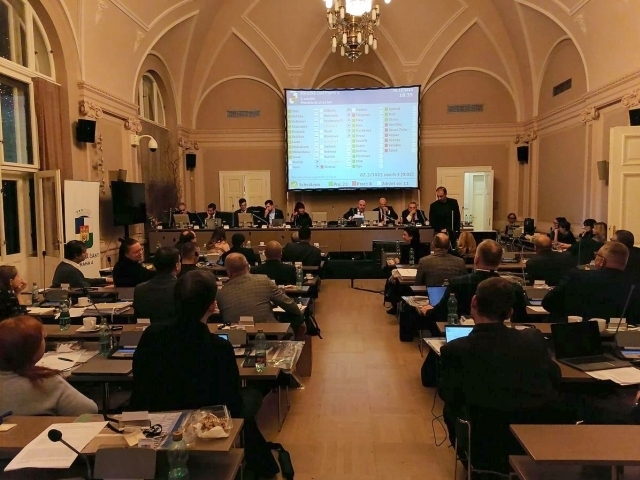 Foto: hlasování o rozpočtu Praha 4