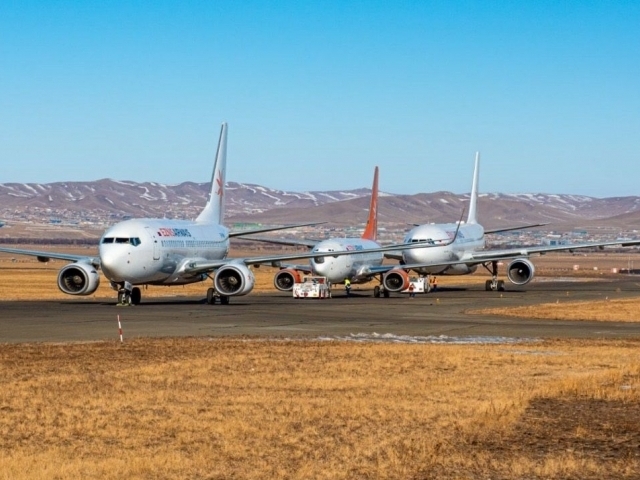 Foto: Eznis Airways/Letiště Praha, a.s.