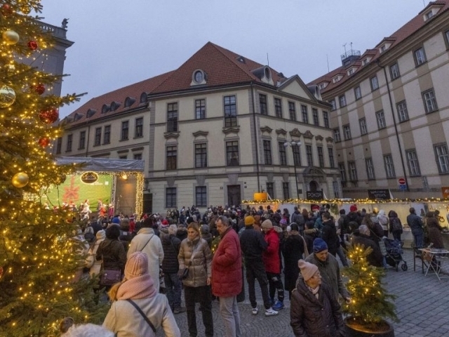Z loňských Vánoc na Mariánském Autor: MHMP Z loňských Vánoc na Mariánském Autor: MHMP