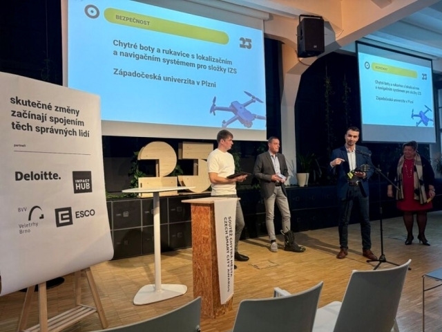 Chytrá obuv a rukavice z FEL ZČU 