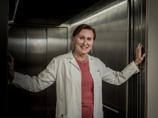  Prof. MUDr. Eva Kubala Havrdová, DrSc./ Foto: Hynek Glos, Nadace Neuron