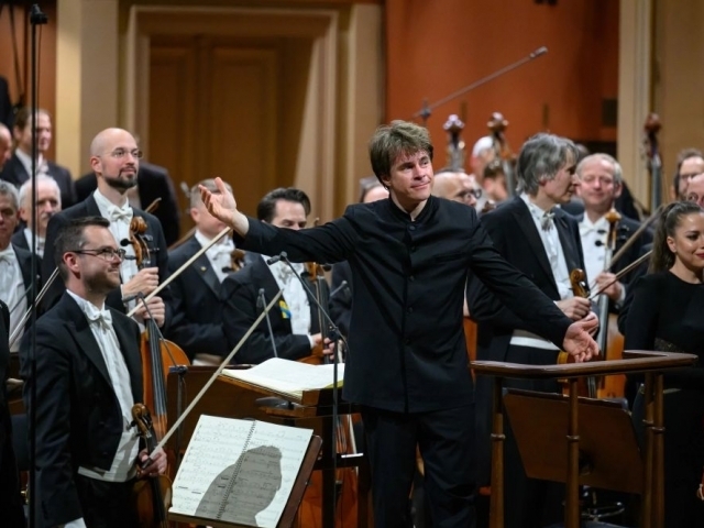 Jakub Hrůša získal ocenění Umělec roku/autorka: Petra Hajská, České filharmonie