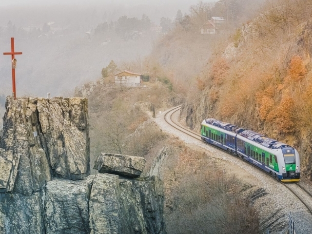 Praha vypíše soutěž na nové bateriové vlaky pro Posázavský Pacifik/ ROPID