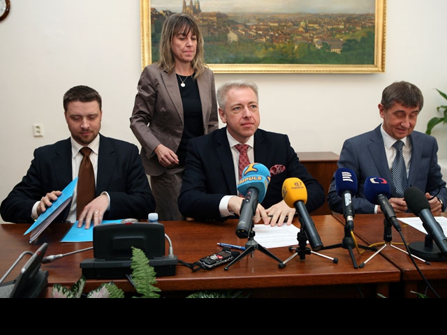 Ministři vnitra a financí podepsali dohodu o spolupráci při boji proti daňovým únikům, foto Ministerstvo vnitra
