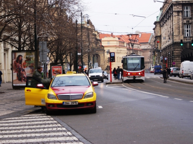 Praha dokončila výběr nových správců stanovišť taxi s více než 12 milionovým ziskem, foto Praha Press