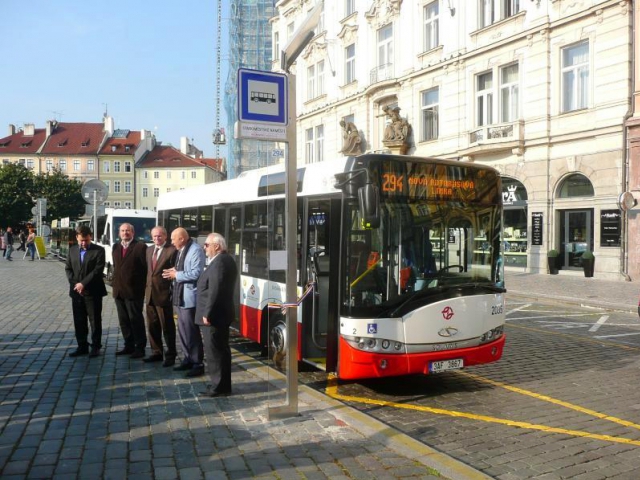 Nová autobusová linka propojila pravý a levý břeh Vltavy, foto Magistrát hlavního města Prahy