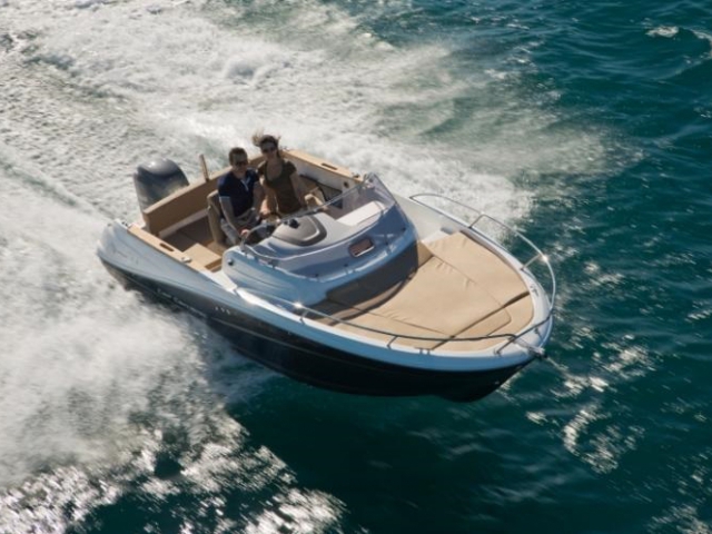 Pro společnost Fasyachting bude letošní ročník veletrhu Boat expo premiérou. Cap Camarat 6.5 WA S2, foto f.a.s yachting, s.r.o.