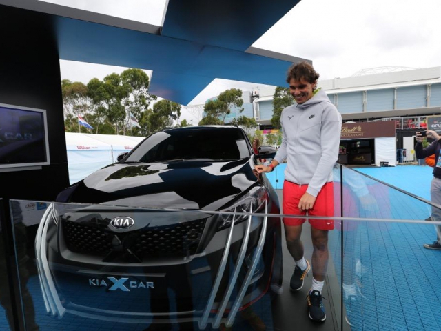 Jediný exemplář vozu Kia X-Car odhalila na Australian Open 2015 tenisová jednička Rafael Nadal, foto KIA MOTORS 