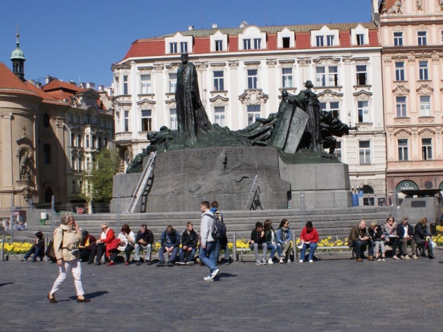 Je dokončeno restaurování pomníku mistra Jana Husa na Staroměstském náměstí, foto Praha Press