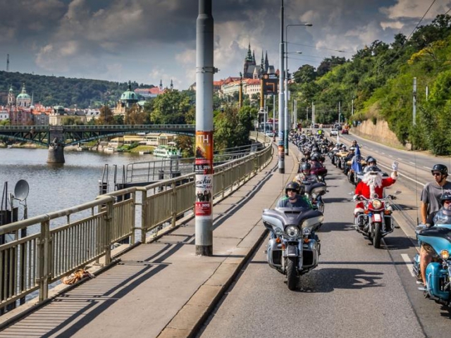 Zábavné Prague Harley Days 2015 pro návštěvníky jakéhokoliv věku, foto KLASIK MOTO, a.s.