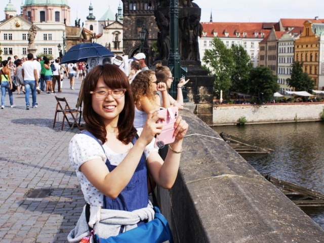 V Praze přibývá turistů z Asie, ale i rezidentů. Letní sezóna by mohla být rekordní, foto Praha Press