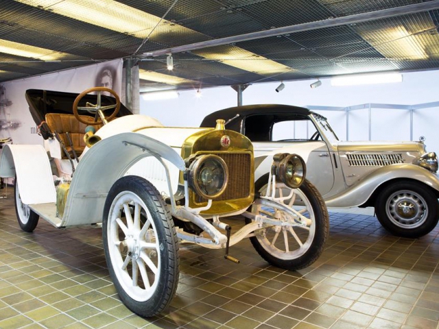 Výstava 120 let mladoboleslavské automobilky připomíná slávu české značky. Foto Národní technické muzuem