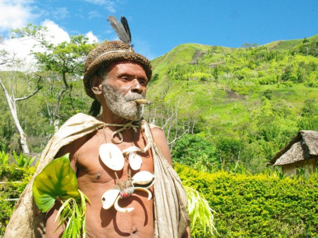 Výstava fotografií na nádvoří Náprstkova muzea představí obyvatele Nové Guineje. Foto Národní muzeum