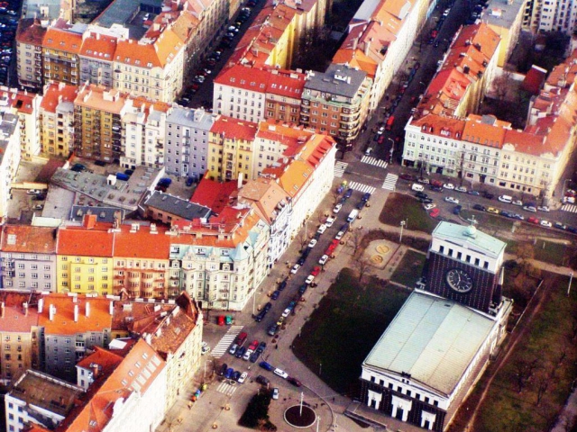 Městská část Praha 3 varuje před podvodnými inzeráty na prodej bytů. Foto Praha Press